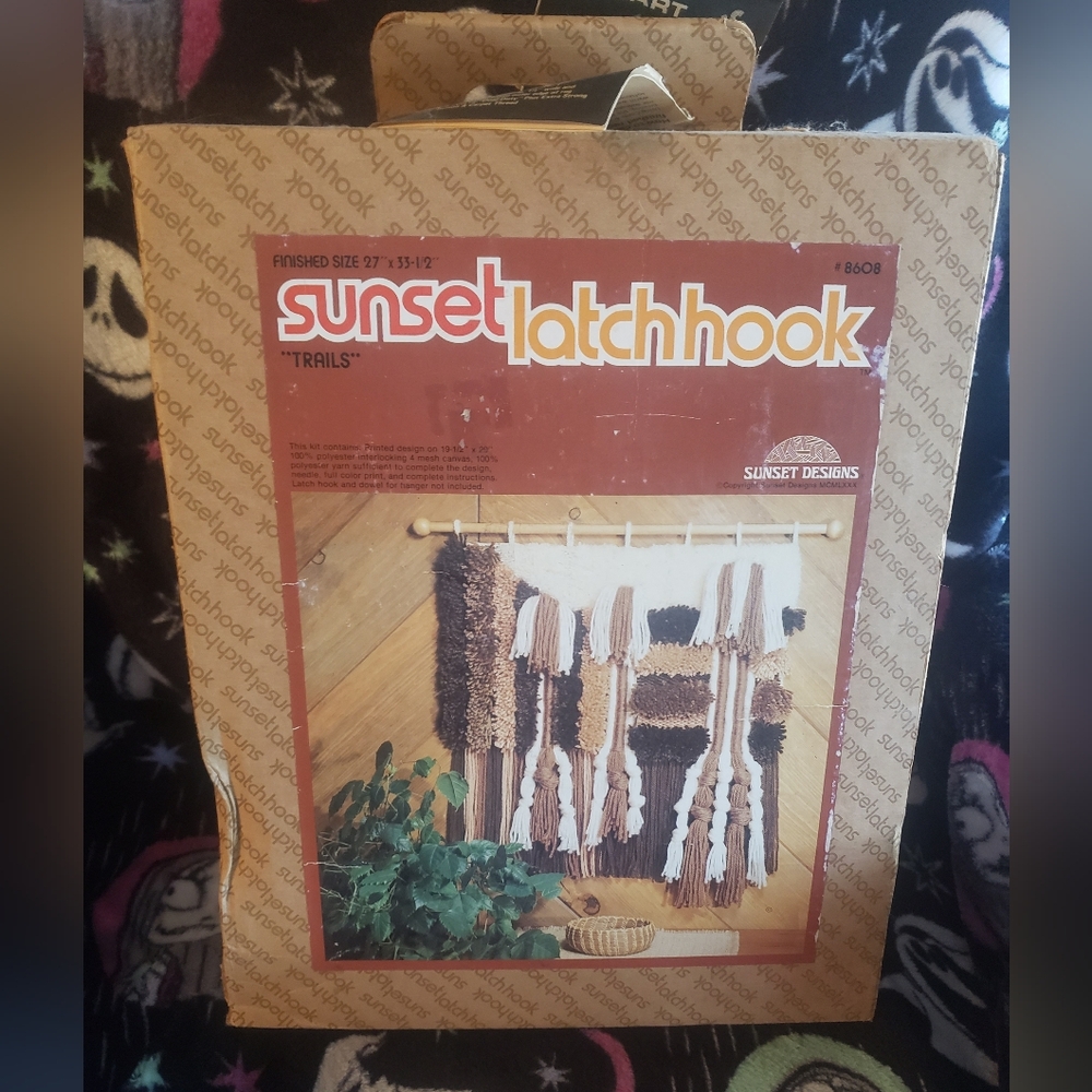 Vintage Latchhook Kit Trails